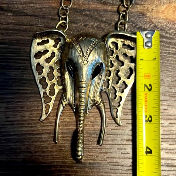 Elephant Pendant Necklace Choker - Picture 5 of 5